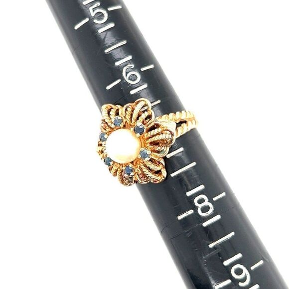 10k Vintage Flower Shaped Pearl Surrounded With Blue Sapphires Ring - Picture 10 of 13